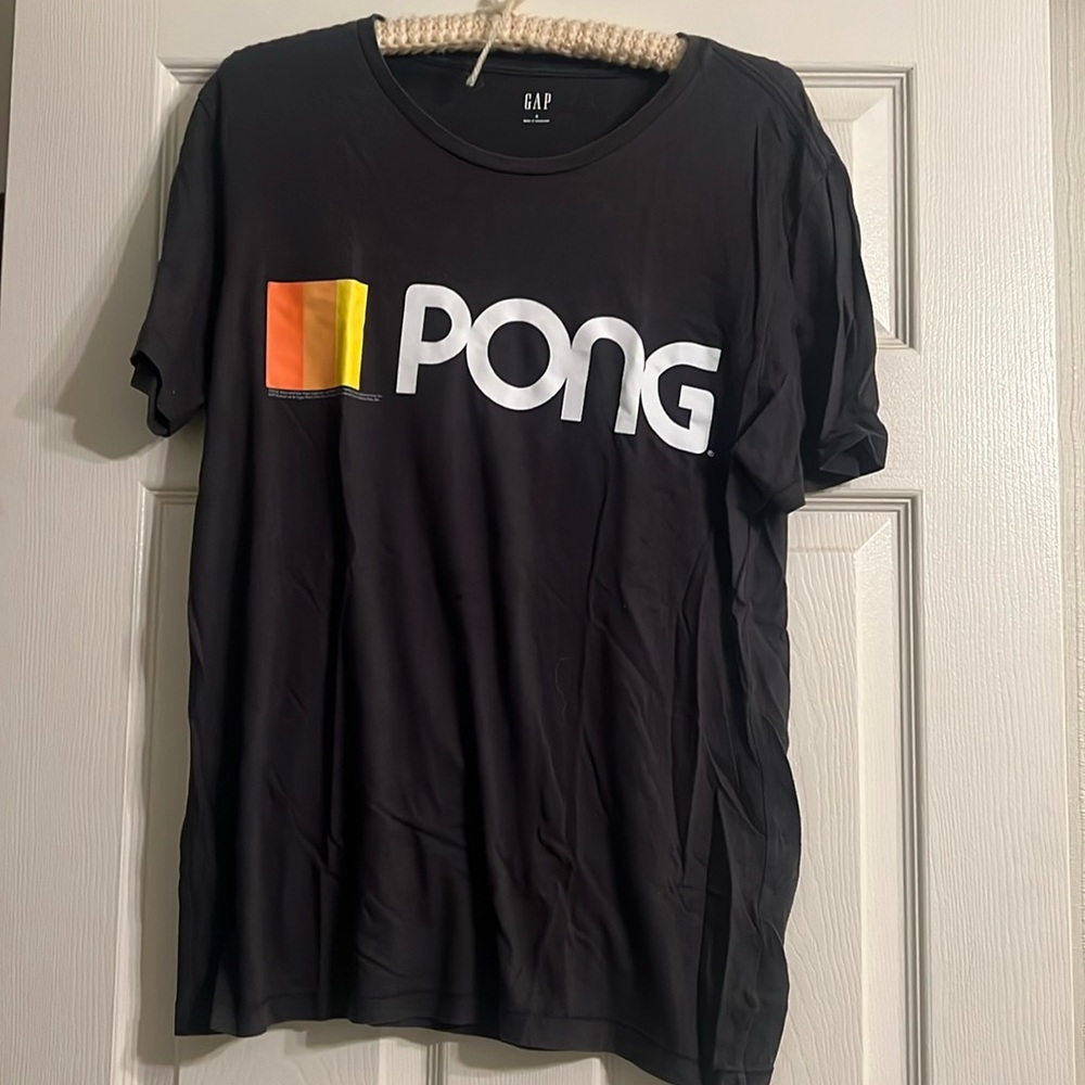 gap men’s pong tee shirt